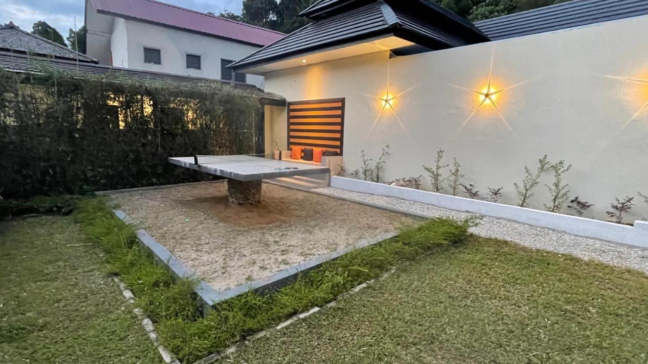Charis Pool Villa 1 - 3 Bedroom With Private Pool Бентонг Екстериор снимка
