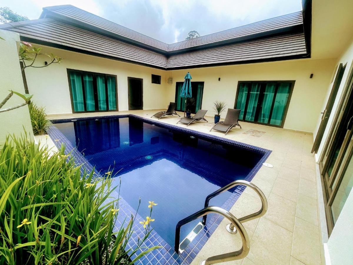 Charis Pool Villa 1 - 3 Bedroom With Private Pool Бентонг Екстериор снимка